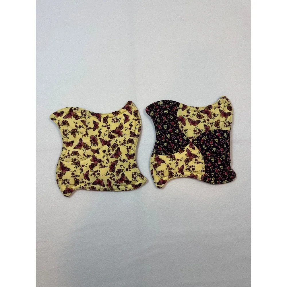 Handmade Quilted Pot Holders Set of 2 OS Plum Yellow‎ Butterfly Floral